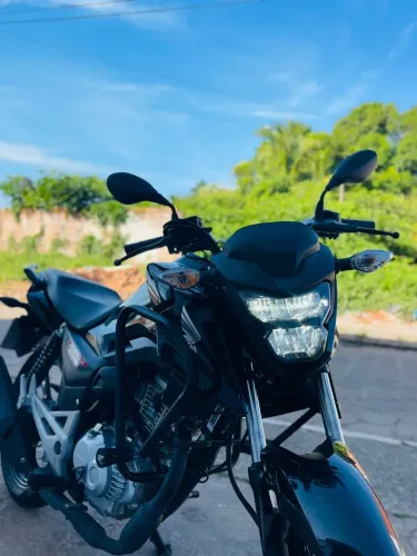 Vendo CG faz 160 parcelado no boleto/chama!!!