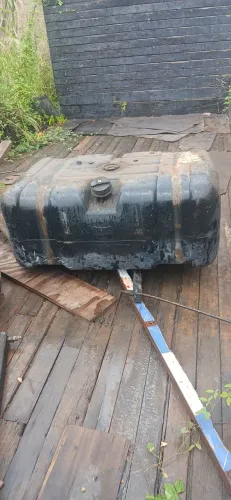 Tanque combustível 275 litros 