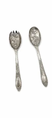 Par de Talheres para Servir Salada em Prata com Relevo de Frutas - Vintage
