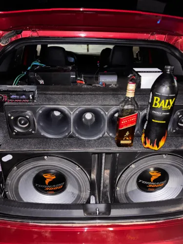 Vendo som automotivo completo!