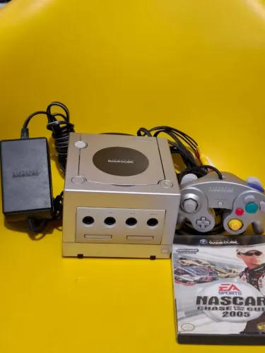 Gamecube prata, todos itens originais.