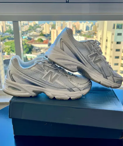 NEW BALANCE 740