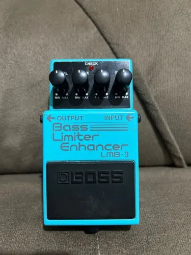 Pedal equalizador para contra baixo