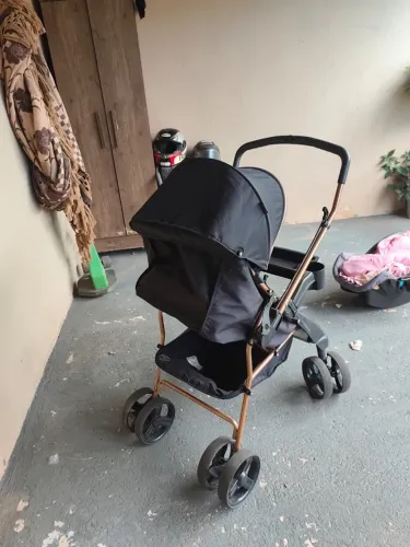 Carrinho de bebê unissex