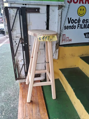 Banco alto reforçado