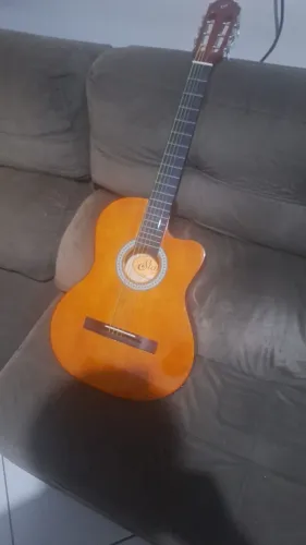 Violão elétrico Start em excelente estado.