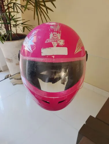 Capacete rosa