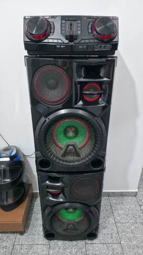 VENDO SOM LG 2700 RMS