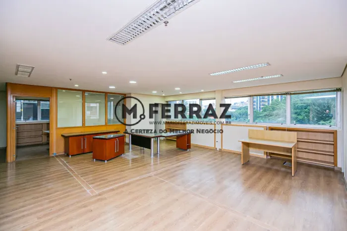 Laje Comercial Versátil com Vista para o Iate Clube em Higienópolis