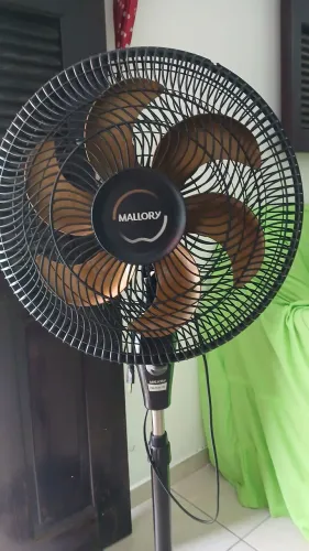Ventilador de Coluna Mallory