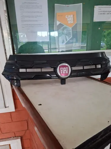 Grande, tela superior frontal do Fiat Mobi ano 2018