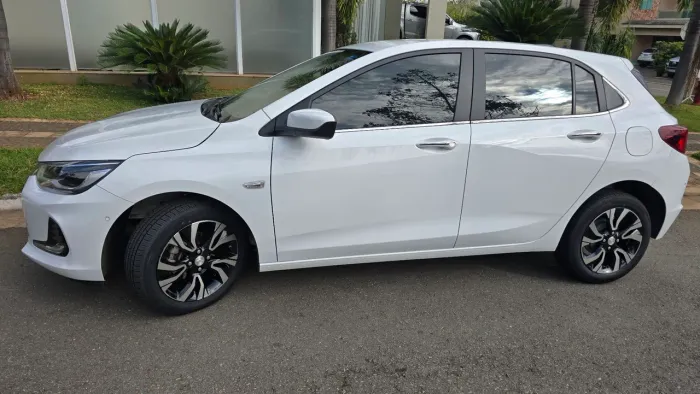 Chevrolet Onix Hatch Premier 1.0 12V TB Flex Aut. 4P 2023