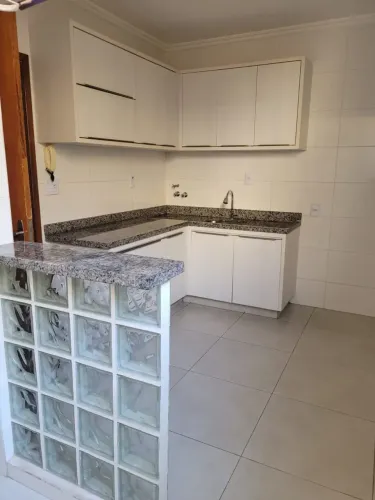 Apartamento para venda possui 80 metros quadrados com 3 quartos