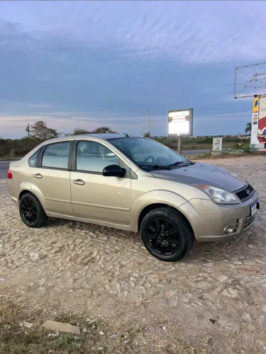 Ford Fiesta Sedan 1.0 8V Flex 4P 2008