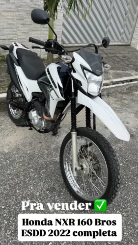 Moto semi novo