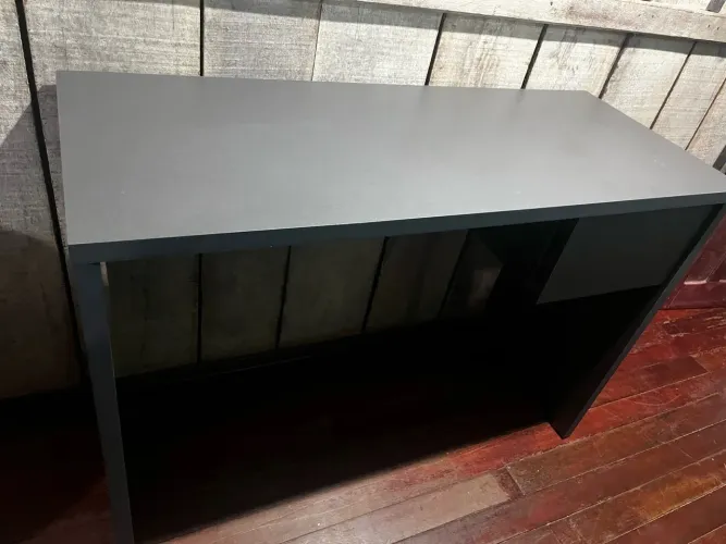 Vendo mesa para computador