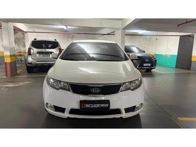 Kia Motors Cerato 1.6 16V Aut. 2013
