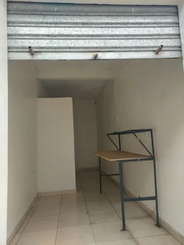 Ponto comercial tipo Box na Feira Comunit. ZL