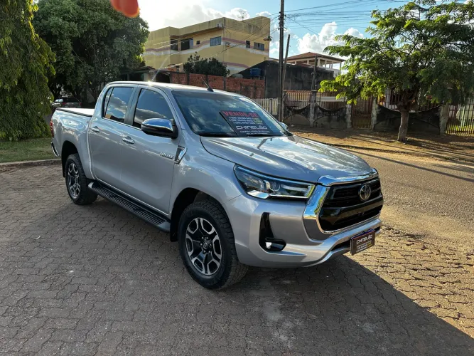 Toyota Hilux CD SRX 4X4 2.8 TDI 16V Diesel Aut. 2025