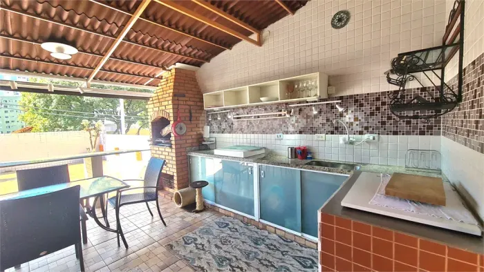 Sobrado com 3 quartos à venda ou para locação em Aclimação - SP