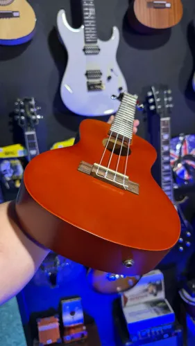 Ukulele elétrico Concert Giannini UKS23