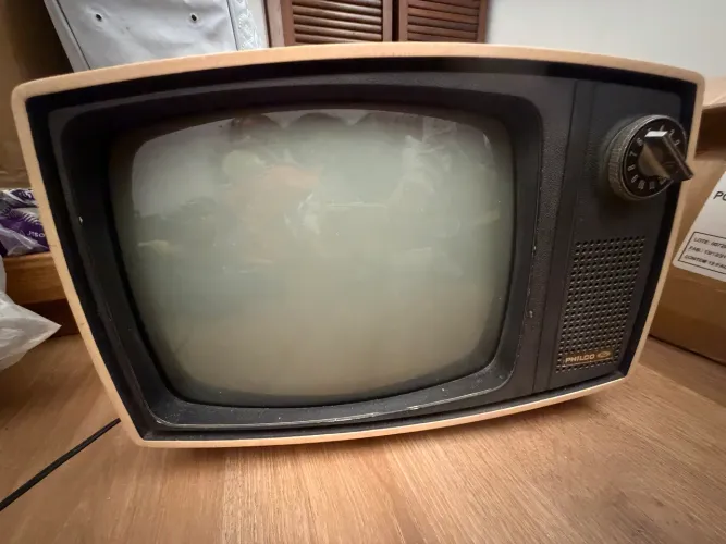 TV antiga Philco Ford
