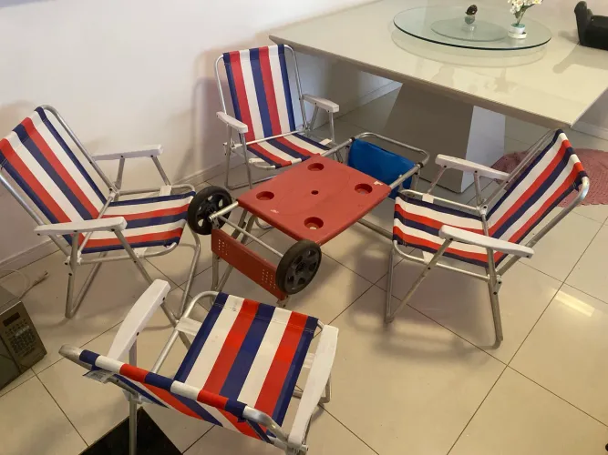 Kit 4 Cadeiras de Praia + Carrinho/Mesa