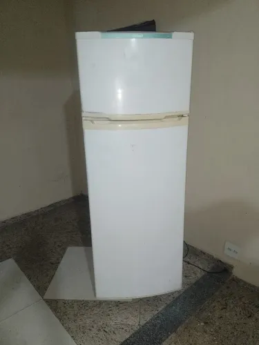 Vendo geladeira