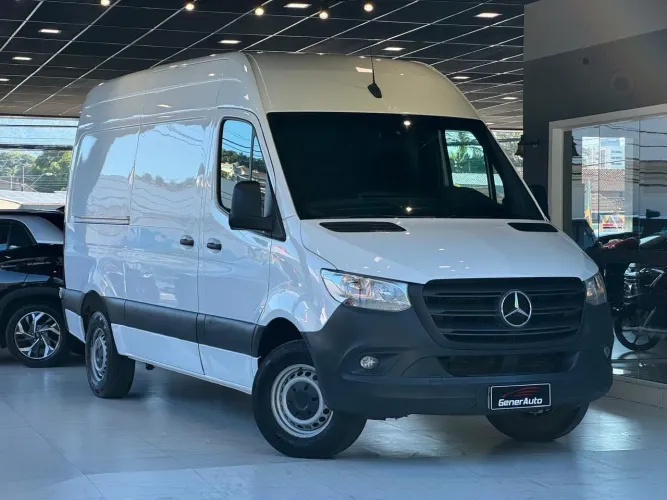 Mercedes-Benz Sprinter 416 Furgão Longo T.a. 2.2 Dies 2022