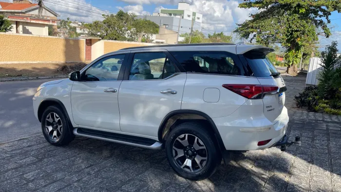 Toyota Hilux SW4 SRX Diamo. 4X4 2.8 TB DIE AUT 2019