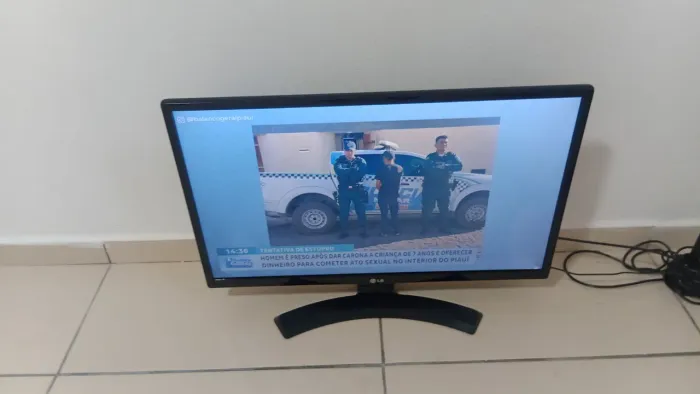 Tv LG smart 28"