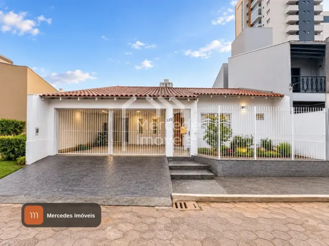 Casa 2 suítes + 2 dorms para alugar · Fazendinha, Itajaí