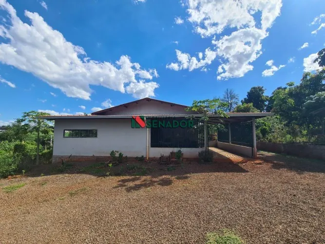 Chácara à venda em Londrina, Rui Barbosa, com 3 quartos, com 7444 m²