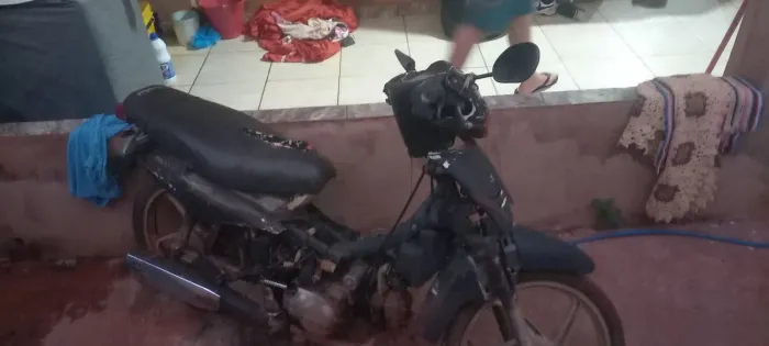 Moto tá parada