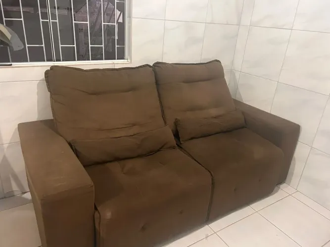 Vendo sofá Retrátil