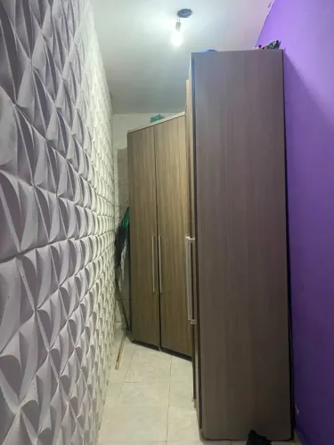 GUARDA ROUPA PRA SAIR RAPIDO