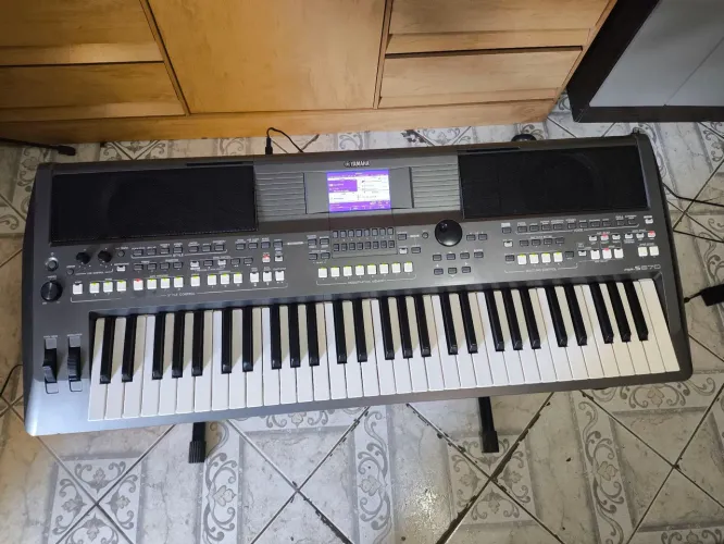 Vendo Yamaha s 670 muito lindo perfeito valor 3.650.00 a vista ZAP *