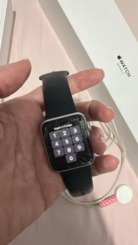 Apple Watch series 3 ( tela quebrada) 38 mm