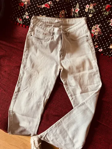 Jeans Lança Perfume