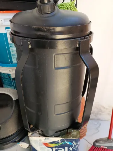 Vende - se Corote para Caminhão com porta detergente juntos.