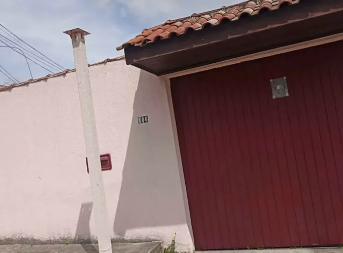 Casa no Sitio Cercado próximo ao Corpo de Bombeiros da Lupianópolis. Para casal +2 filhos 