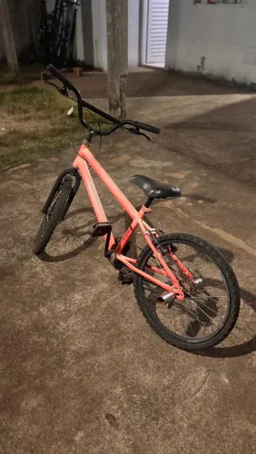 Bicicleta para reformar,ja com pneu na compra,quem pretende fazer a bike estilo montadinha
