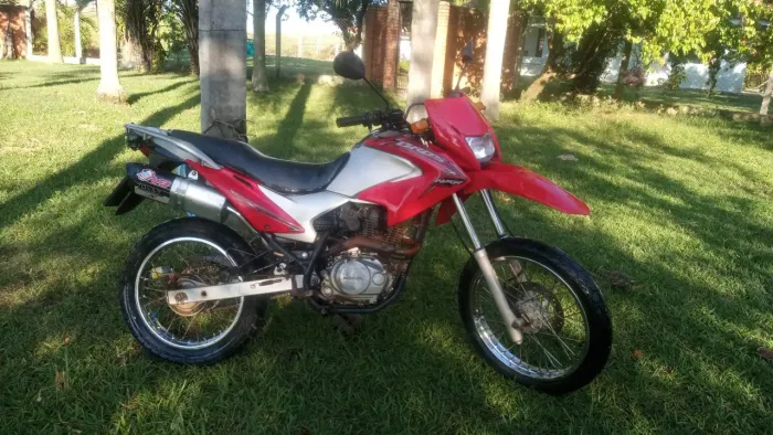 Vendo Bros 2010 no ponto de transferir chama que dá negócio 