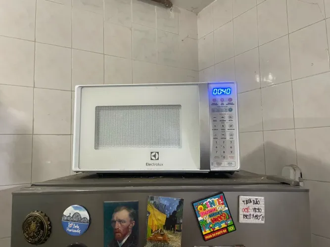 MICRO-ONDAS ELECTROLUX 20 LITROS