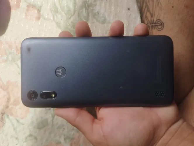 Moto e6s barato pra sair hoje tudo funcionando perfeitamente