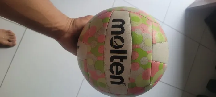 Bola de Volei Molten 