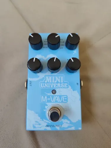 Pedal de Reverb MVave Mini Universe