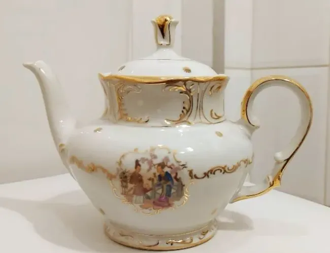 Bule chaleira de porcelana "Mauá" para colecionador 