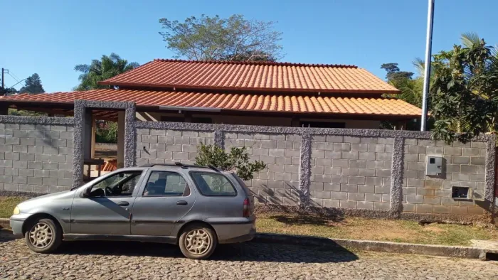 Vendo casa no Condomínio Fazenda do Tanque