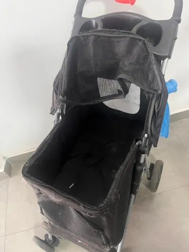 Carrinho de Passeio Pet Dobrável para Cães e Gatos - Confortável, Prático e Ventilado